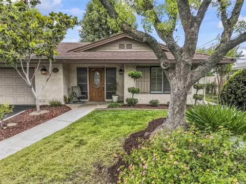 Exterior - 151 E Palm Lane Dr, Redlands, CA 92373 photo 2 of 8