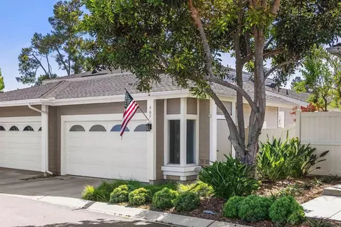907 Wentworth Cir, Vista, CA 92081