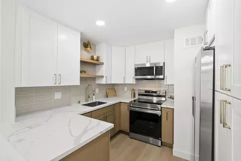 2168 Country Pl, Escondido, CA 92026