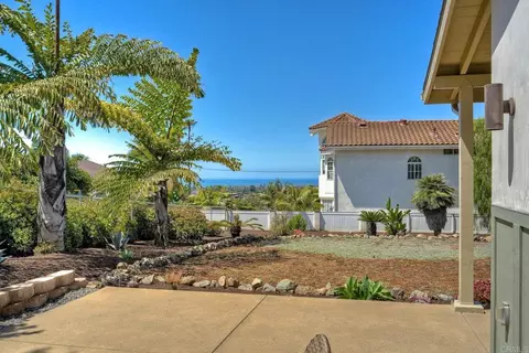 Exterior - 1761 Yucca Rd, Oceanside, CA 92054 photo 9 of 10