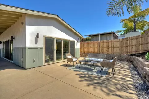 Exterior - 1761 Yucca Rd, Oceanside, CA 92054 photo 3 of 10
