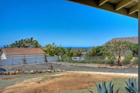 Exterior - 1761 Yucca Rd, Oceanside, CA 92054 photo 10 of 10