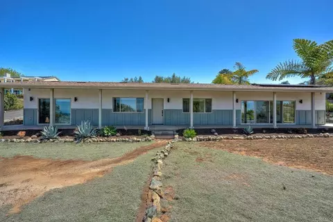 Exterior - 1761 Yucca Rd, Oceanside, CA 92054 photo 5 of 10