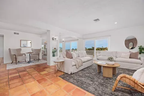 5942 Sagebrush Rd, La Jolla, CA 92037