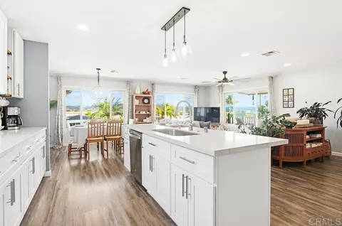 3535 Linda Vista Dr #SPC 207, San Marcos, CA 92078