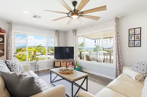 3535 Linda Vista Dr #SPC 207, San Marcos, CA 92078