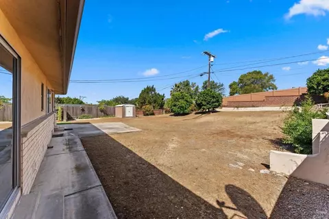 Exterior - 635 Pine Tree Ln, Vista, CA 92081 photo 9 of 9