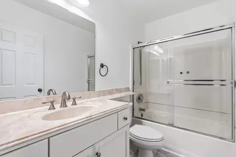 Bath - 155 Avenida Descanso #202, Oceanside, CA 92057 photo 1 of 1