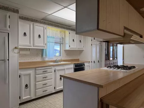276 N El Camino Real #271, Oceanside, CA 92058