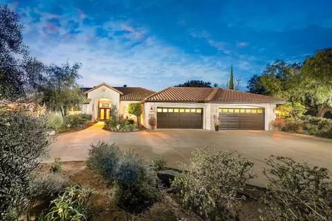 30837 Palomar Vista Dr, Valley Center, CA 92082