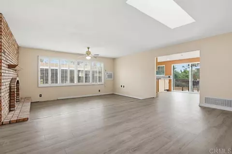 Living - 8549 De Vos Dr, Santee, CA 92071 photo 3 of 5