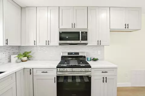 Kitchen - 9422 Pike Rd, Santee, CA 92071 photo 7 of 7