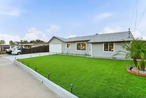 9422 Pike Rd, Santee, CA 92071