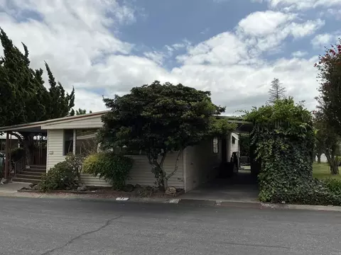 525 W El Norte Pkwy #33, Escondido, CA 92026