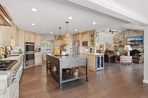 Kitchen - 560 Rancho Camino, Fallbrook, CA 92028 photo 3 of 6