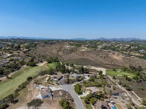 View/Area - 3506 Lancewood Way, Fallbrook, CA 92028 photo 4 of 7