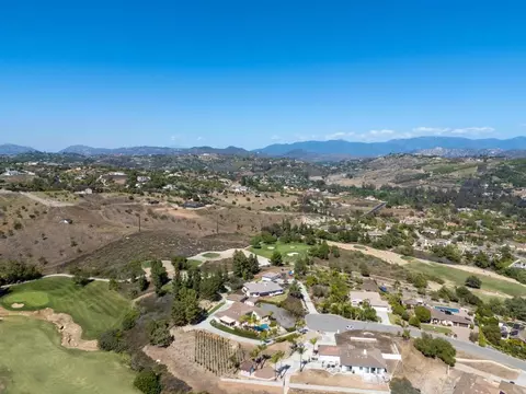 View/Area - 3506 Lancewood Way, Fallbrook, CA 92028 photo 5 of 7