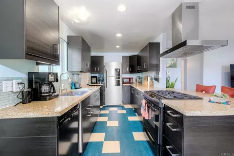 Kitchen - 167 Avenida Del Gado, Oceanside, CA 92057 photo 3 of 4