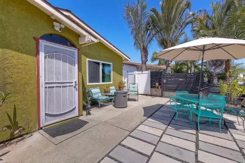 Exterior - 167 Avenida Del Gado, Oceanside, CA 92057 photo 4 of 8