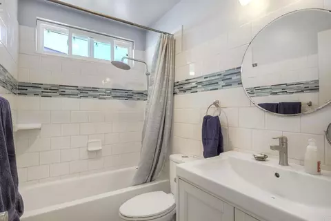 Bath - 167 Avenida Del Gado, Oceanside, CA 92057 photo 1 of 1