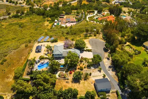 20063 Elfin Forest Ln, Escondido, CA 92029