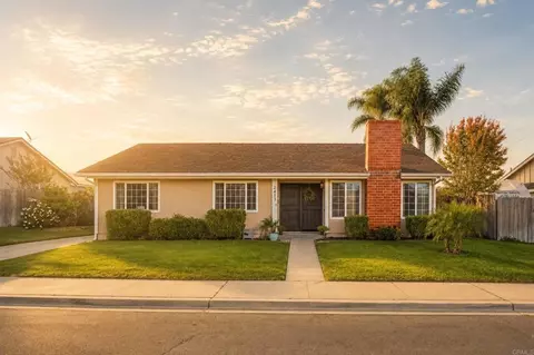 2413 Holly Ave, Escondido, CA 92027