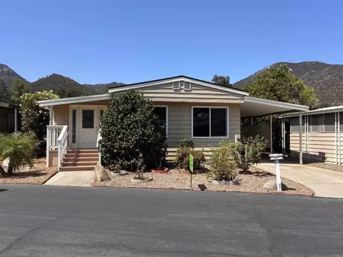 8975 Lawrence Welk Dr #45, Escondido, CA 92026