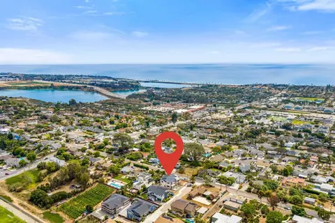 3794 Highland Dr, Carlsbad, CA 92008