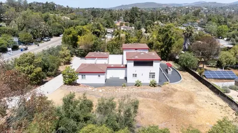 441 Rancho Santa Fe Rd, Encinitas, CA 92024