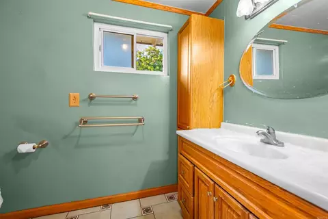 Bath - 177 Barhaven Ln, Fallbrook, CA 92028 photo 1 of 4