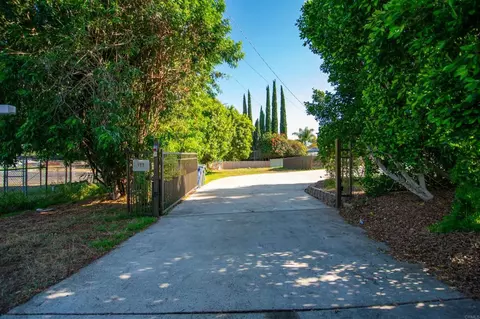 177 Barhaven Ln, Fallbrook, CA 92028