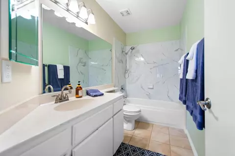 Bath - 5253 Champlain St, Oceanside, CA 92056 photo 2 of 2