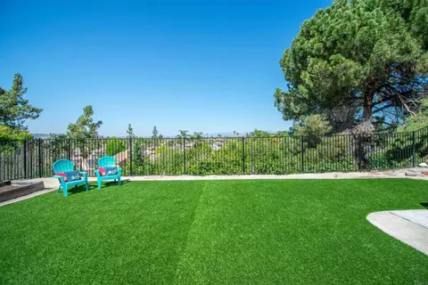 Exterior - 5253 Champlain St, Oceanside, CA 92056 photo 14 of 16