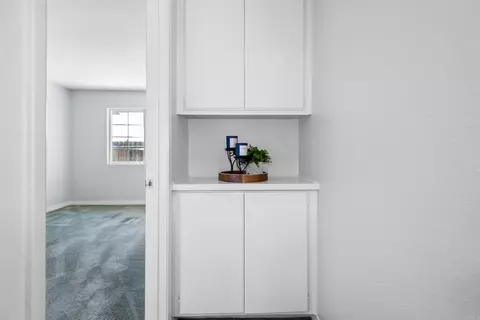 Entry Way - 5253 Champlain St, Oceanside, CA 92056 photo 2 of 3