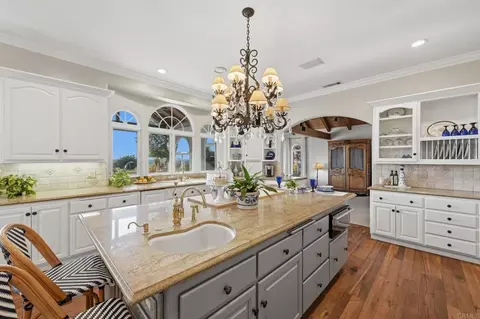 Kitchen - 4248 Citrus Dr, Fallbrook, CA 92028 photo 5 of 5