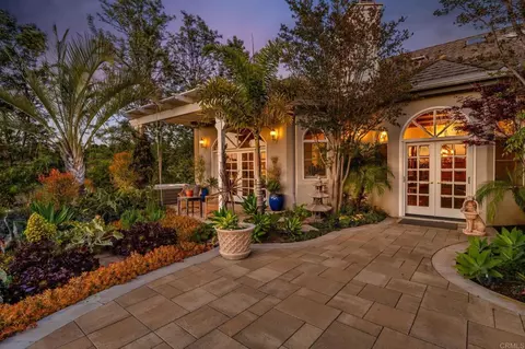 Exterior - 4248 Citrus Dr, Fallbrook, CA 92028 photo 9 of 17