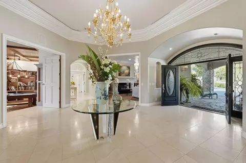 Entry Way - 4248 Citrus Dr, Fallbrook, CA 92028 photo 2 of 6