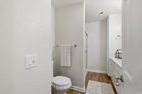 Bath - 1052 Plover Way, Oceanside, CA 92057 photo 2 of 3