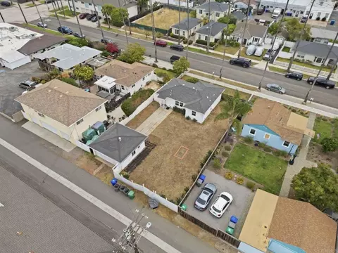 View/Area - 1819 S Tremont St, Oceanside, CA 92054 photo 2 of 9