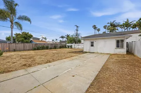 Exterior - 1819 S Tremont St, Oceanside, CA 92054 photo 4 of 6