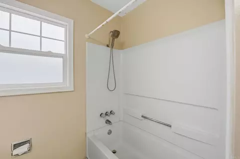 Bath - 1819 S Tremont St, Oceanside, CA 92054 photo 2 of 2