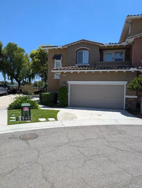 6989 Brass Pl, Carlsbad, CA 92009