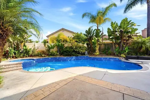 Exterior - 5138 Palmera Dr, Oceanside, CA 92056 photo 10 of 14