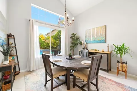 Dining - 5138 Palmera Dr, Oceanside, CA 92056 photo 2 of 4