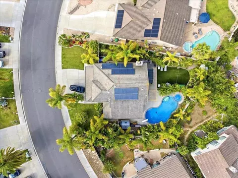 5138 Palmera Dr, Oceanside, CA 92056