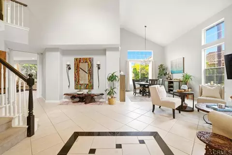 Entry Way - 5138 Palmera Dr, Oceanside, CA 92056 photo 1 of 3