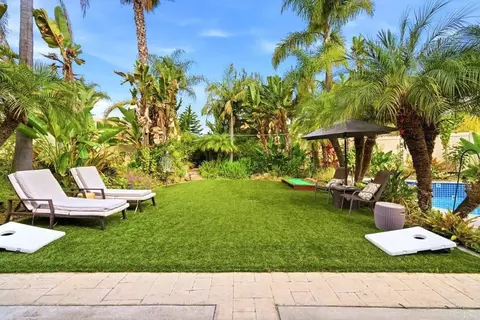 Exterior - 5138 Palmera Dr, Oceanside, CA 92056 photo 5 of 14