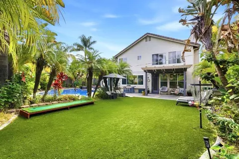 Exterior - 5138 Palmera Dr, Oceanside, CA 92056 photo 8 of 14