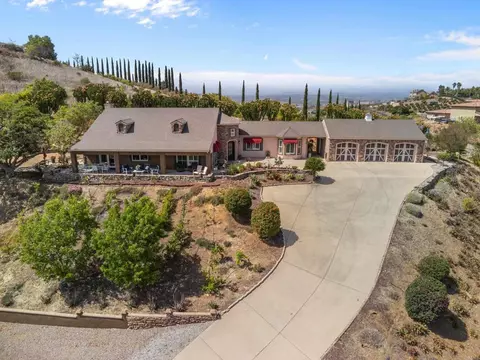 Other - 30419 Canyon Ests, Vista, CA 92084 photo 1 of 12