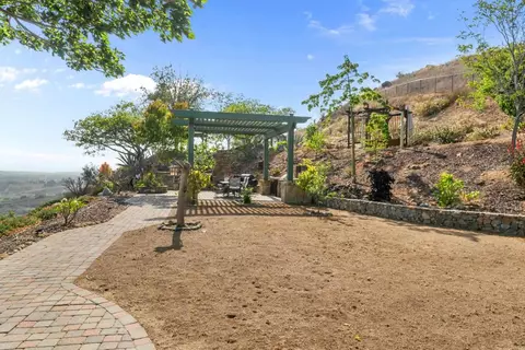 Exterior - 30419 Canyon Ests, Vista, CA 92084 photo 18 of 25